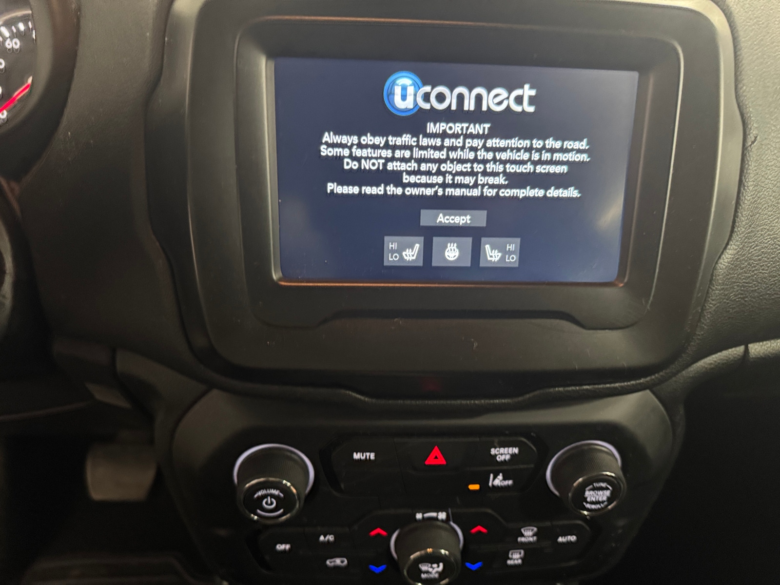 Thumbnail: 2021 Jeep Renegade - 4