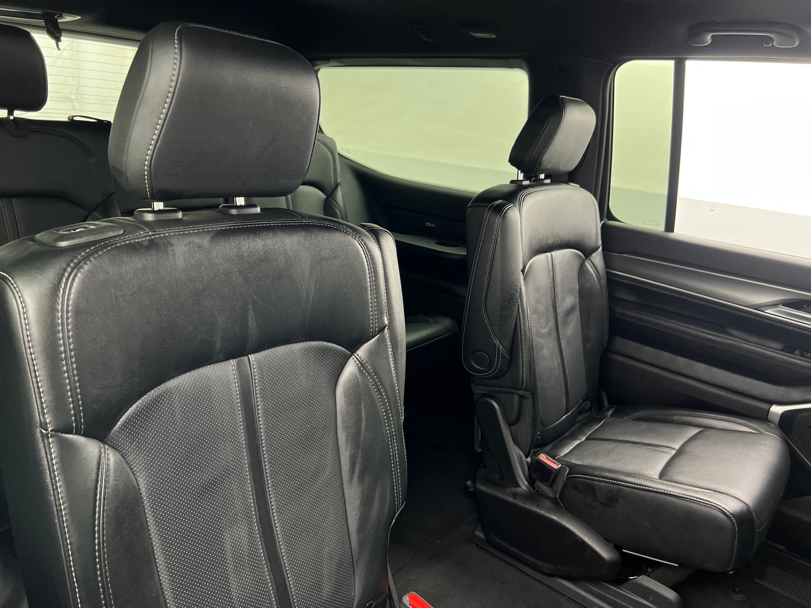 Thumbnail: 2025 Jeep Wagoneer - 5