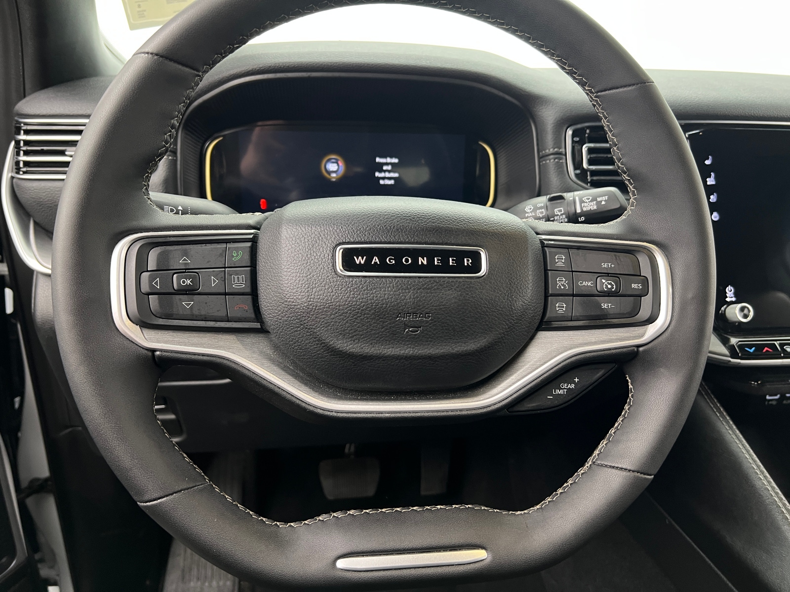 Thumbnail: 2025 Jeep Wagoneer - 4