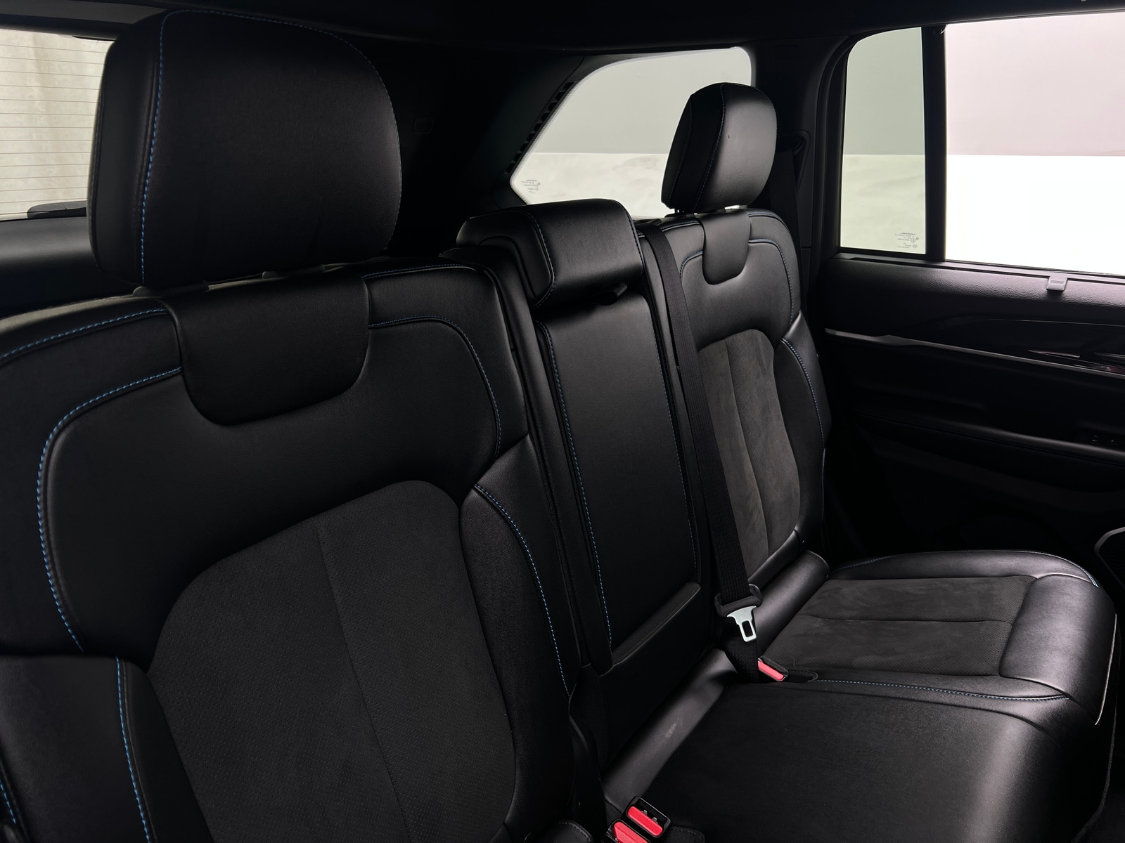 Thumbnail: 2022 Jeep Grand Cherokee - 5