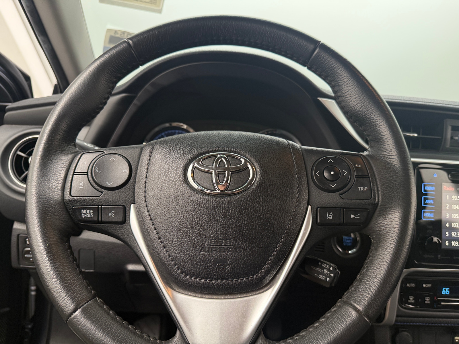 Thumbnail: 2018 Toyota Corolla - 5