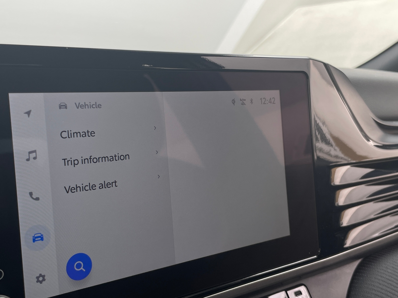 Thumbnail: 2025 Toyota Camry - 4