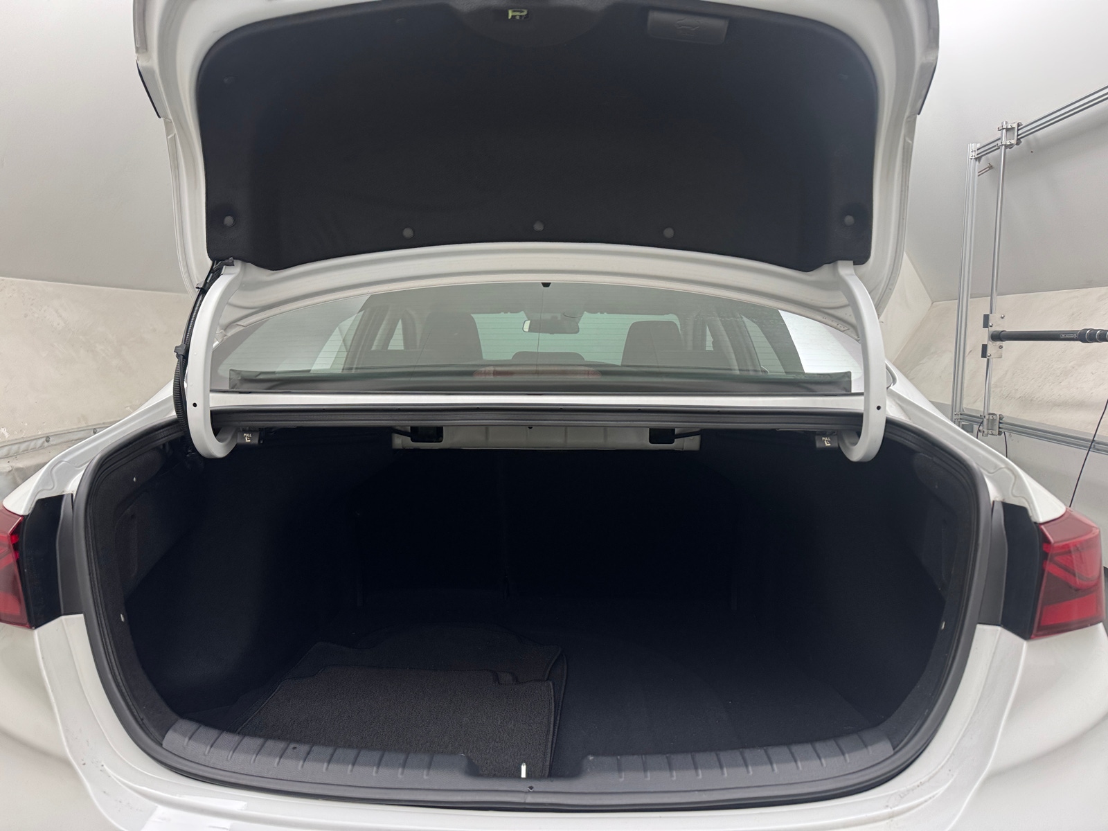 Thumbnail: 2024 Kia Forte - 7