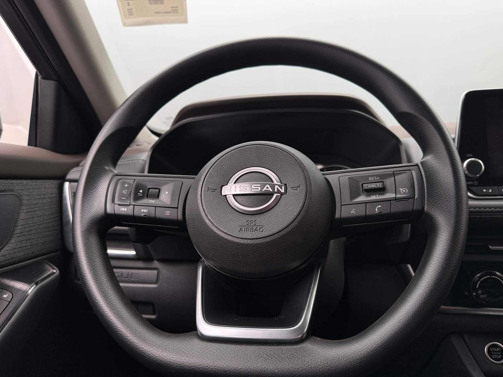 Thumbnail: 2023 Nissan Rogue - 5