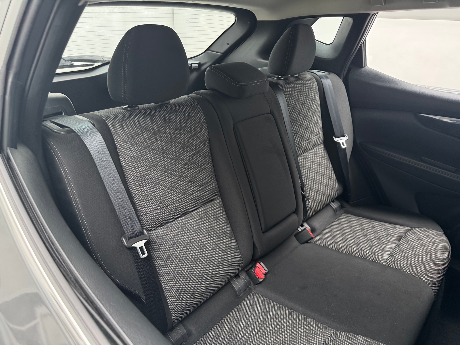 Thumbnail: 2018 Nissan Rogue Sport - 6