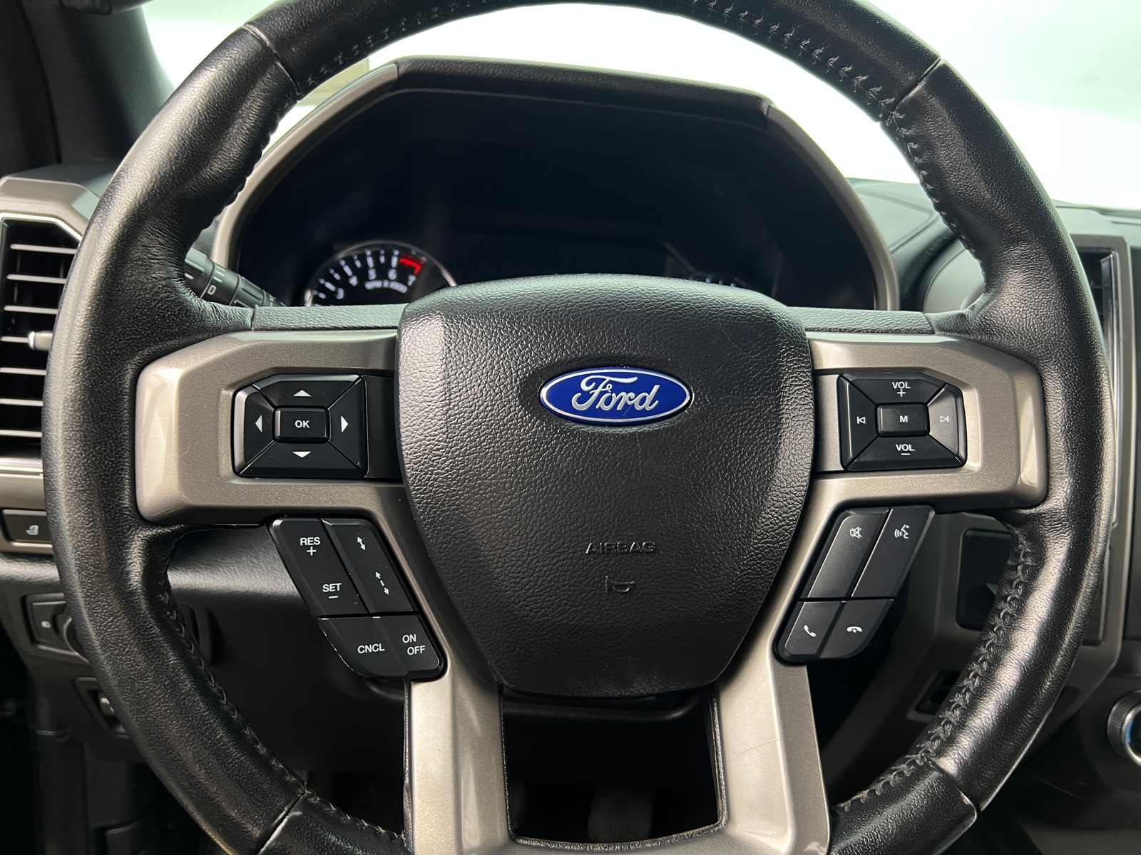 Thumbnail: 2021 Ford Expedition - 4