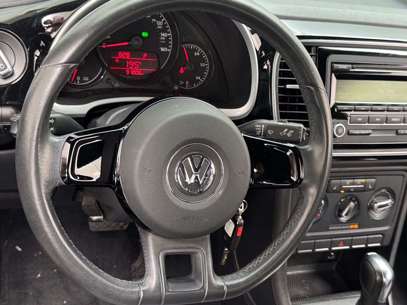 Thumbnail: 2012 Volkswagen Beetle - 4