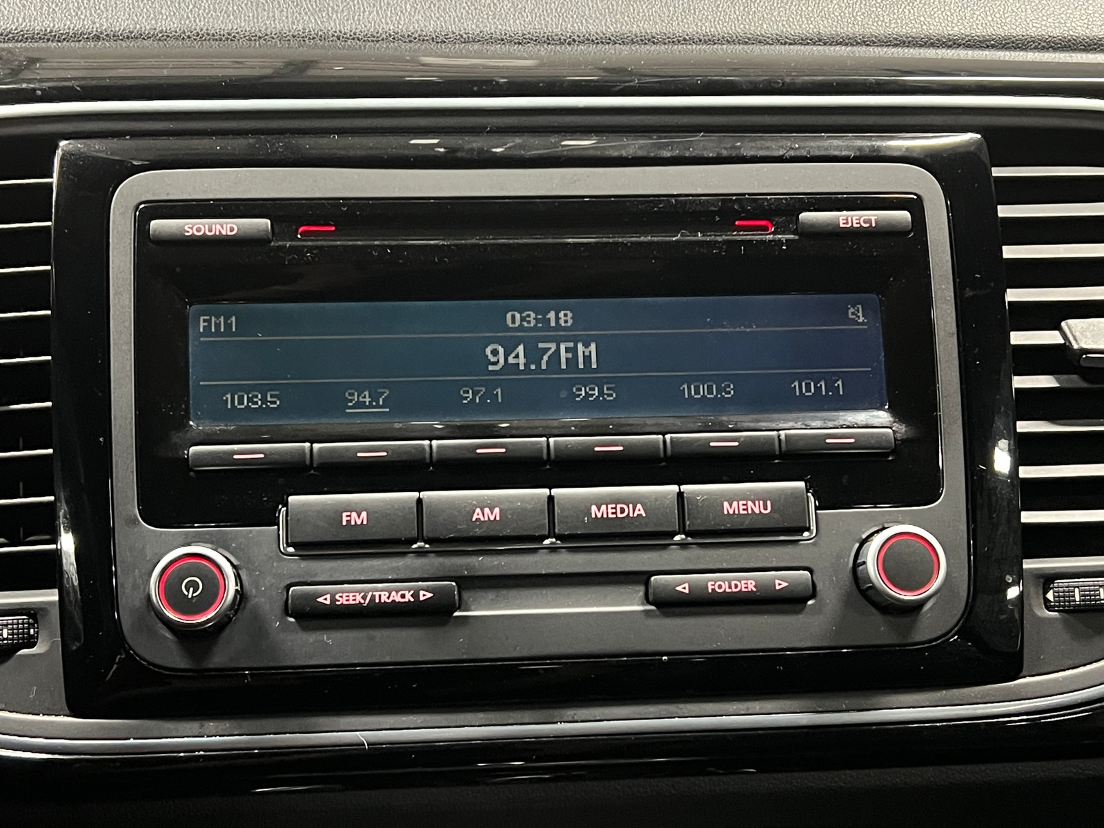 Thumbnail: 2012 Volkswagen Beetle - 3