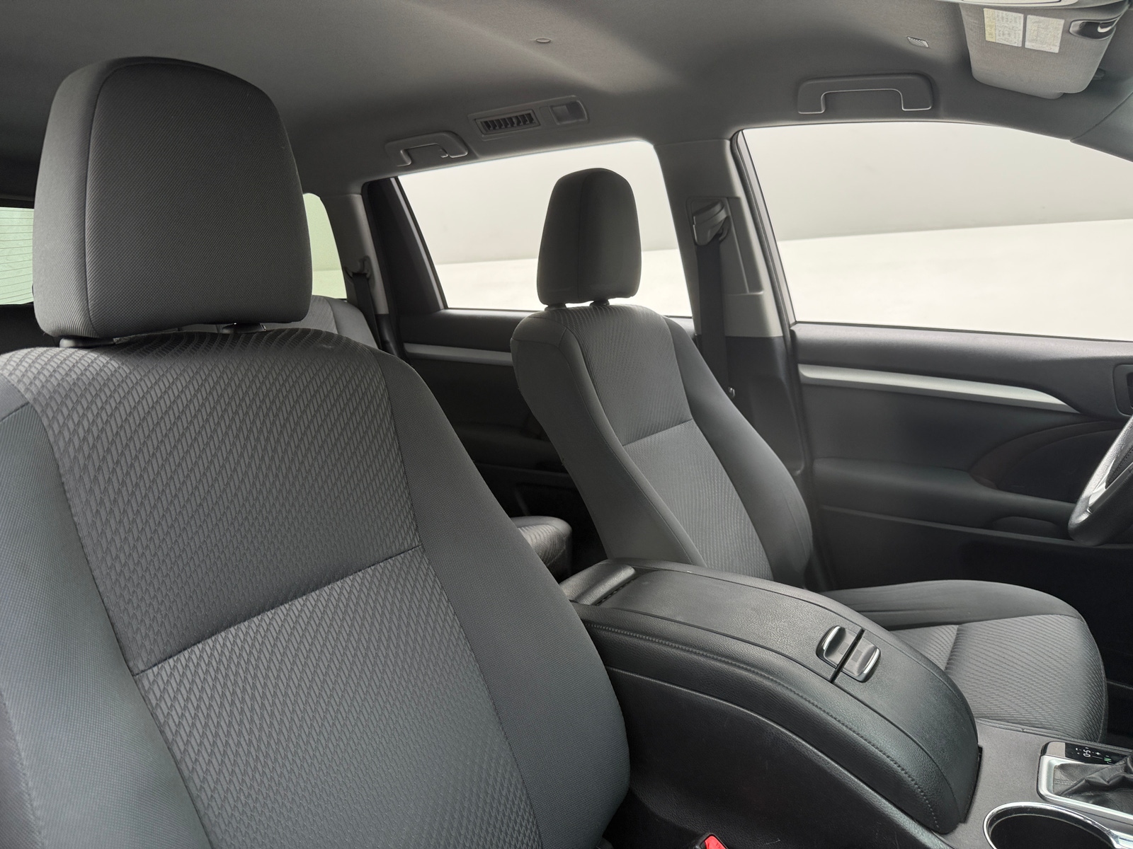 Thumbnail: 2018 Toyota Highlander - 2