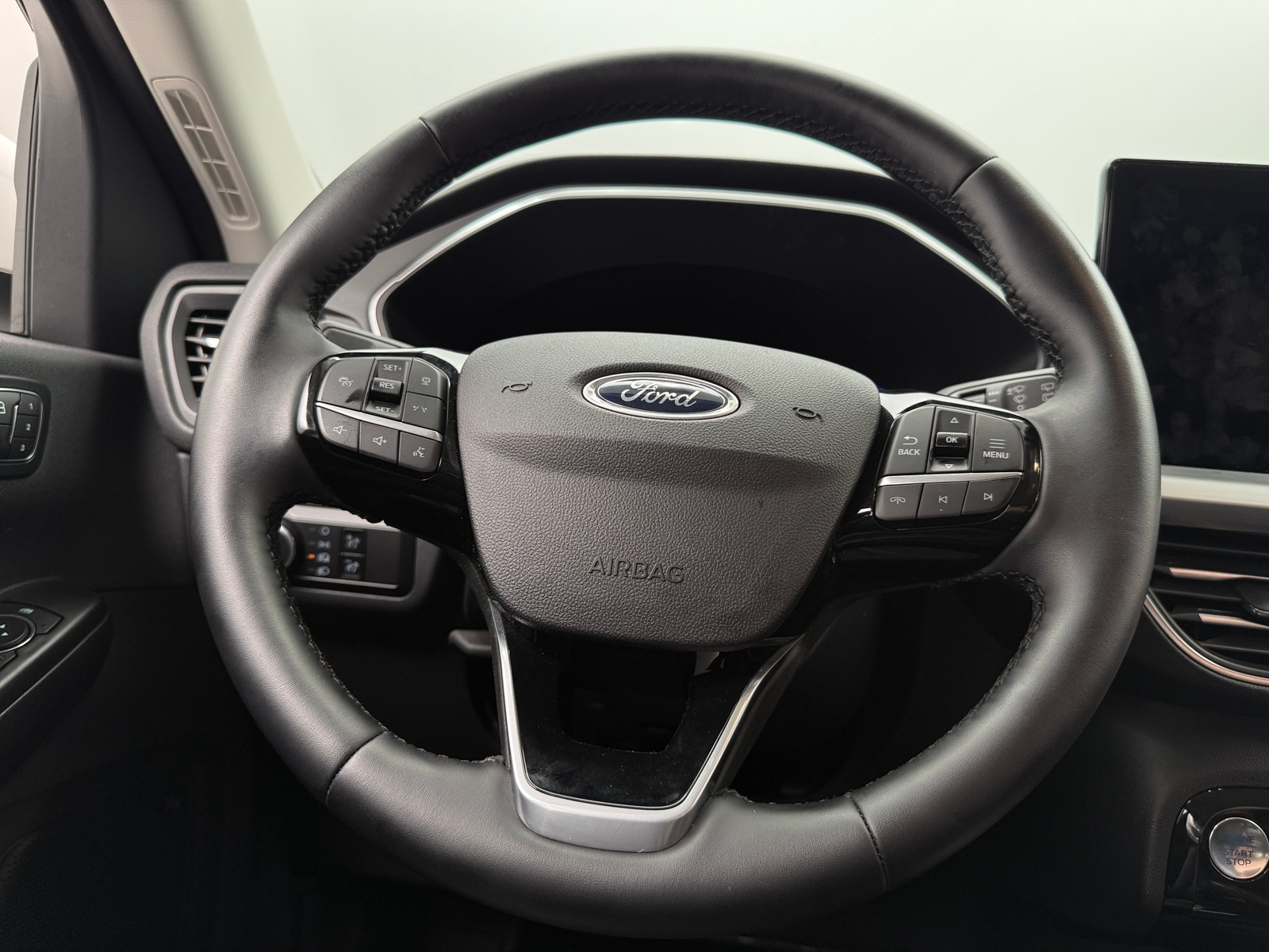 Thumbnail: 2025 Ford Escape - 4