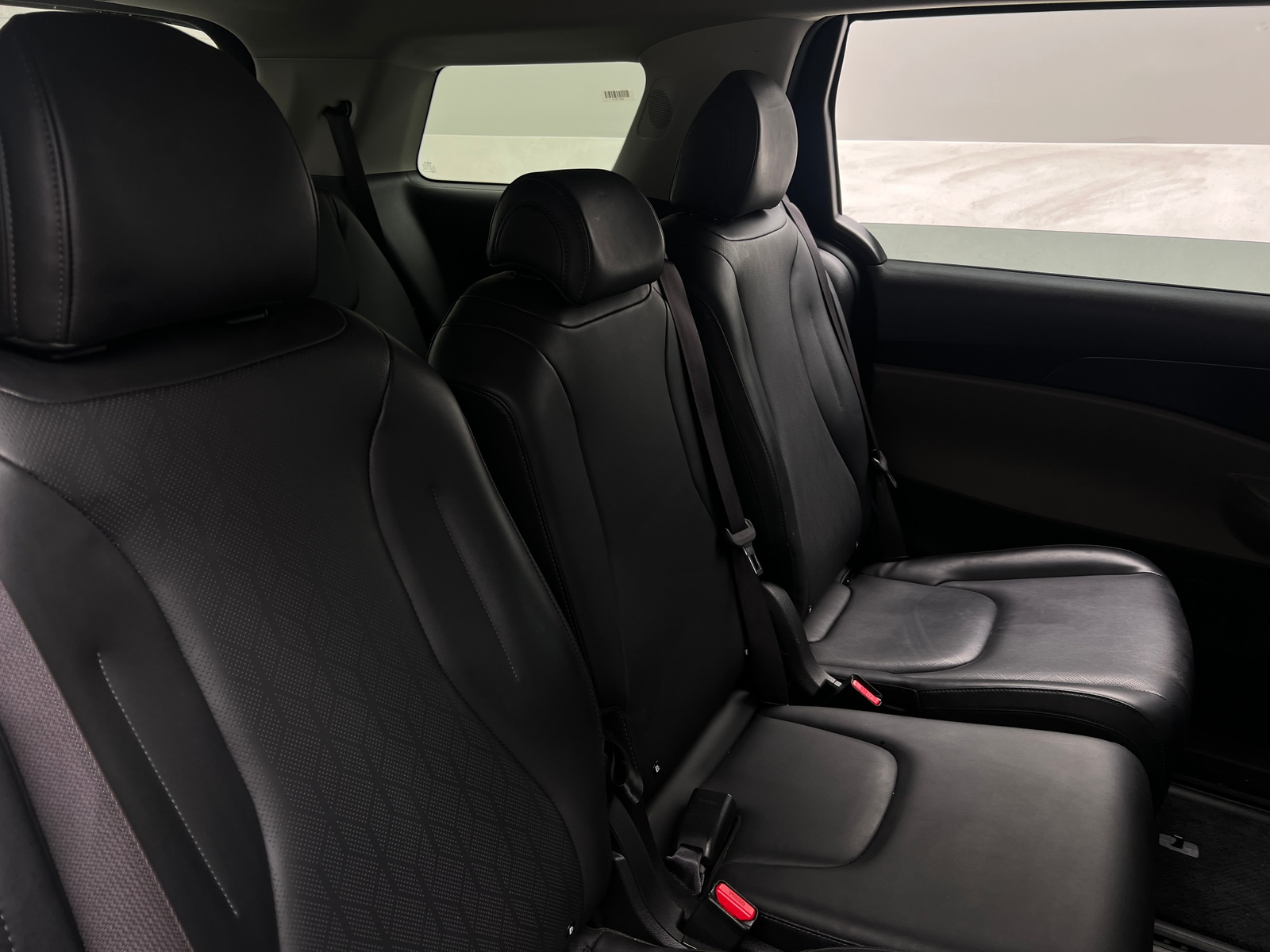 Thumbnail: 2025 Kia Carnival - 5