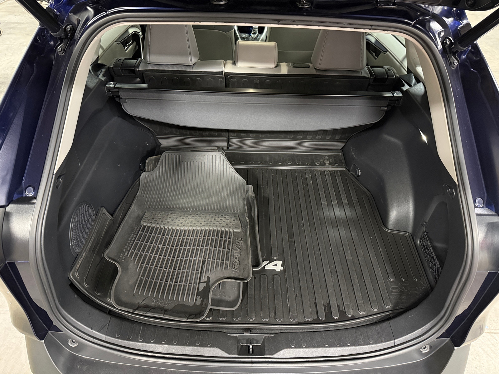 Thumbnail: 2023 Toyota RAV4 - 6