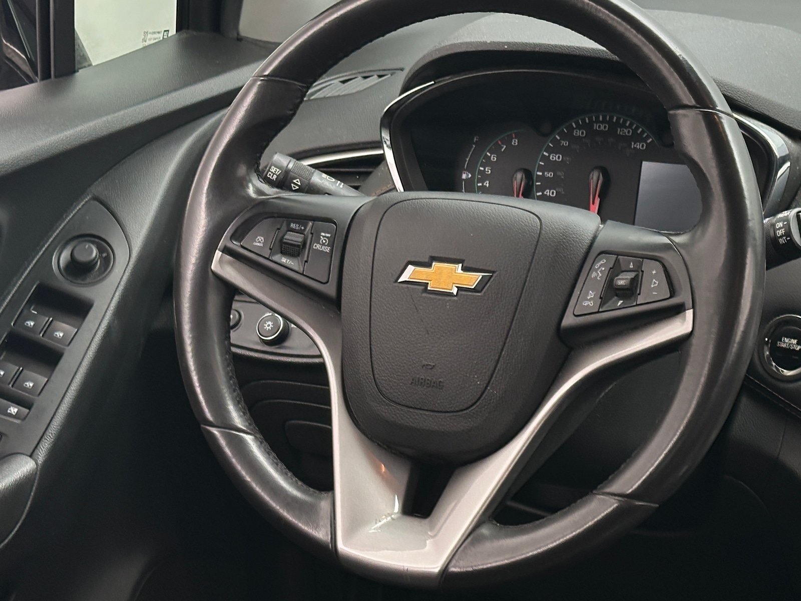 Thumbnail: 2020 Chevrolet Trax - 5