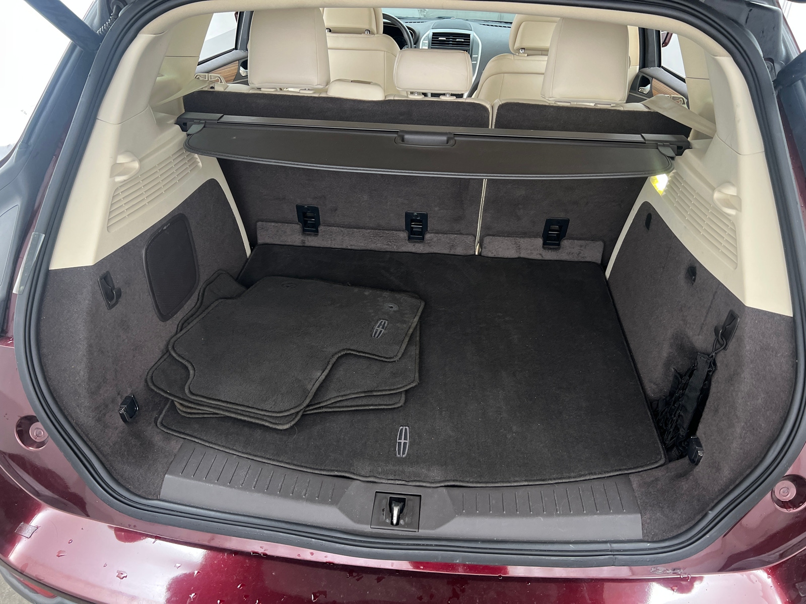 Thumbnail: 2016 Lincoln MKC - 6