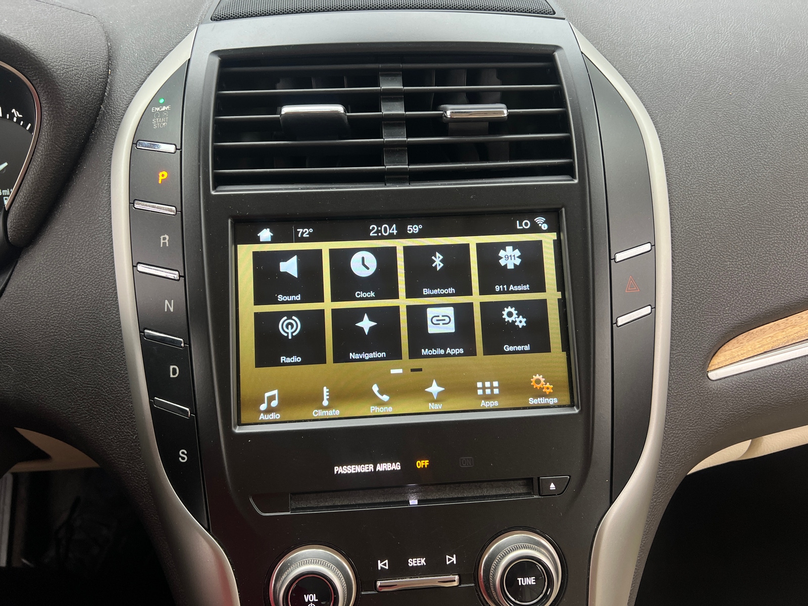 Thumbnail: 2016 Lincoln MKC - 3