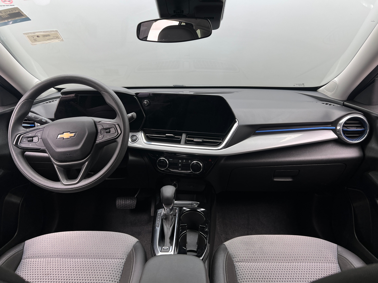 Thumbnail: 2025 Chevrolet Trax - 3