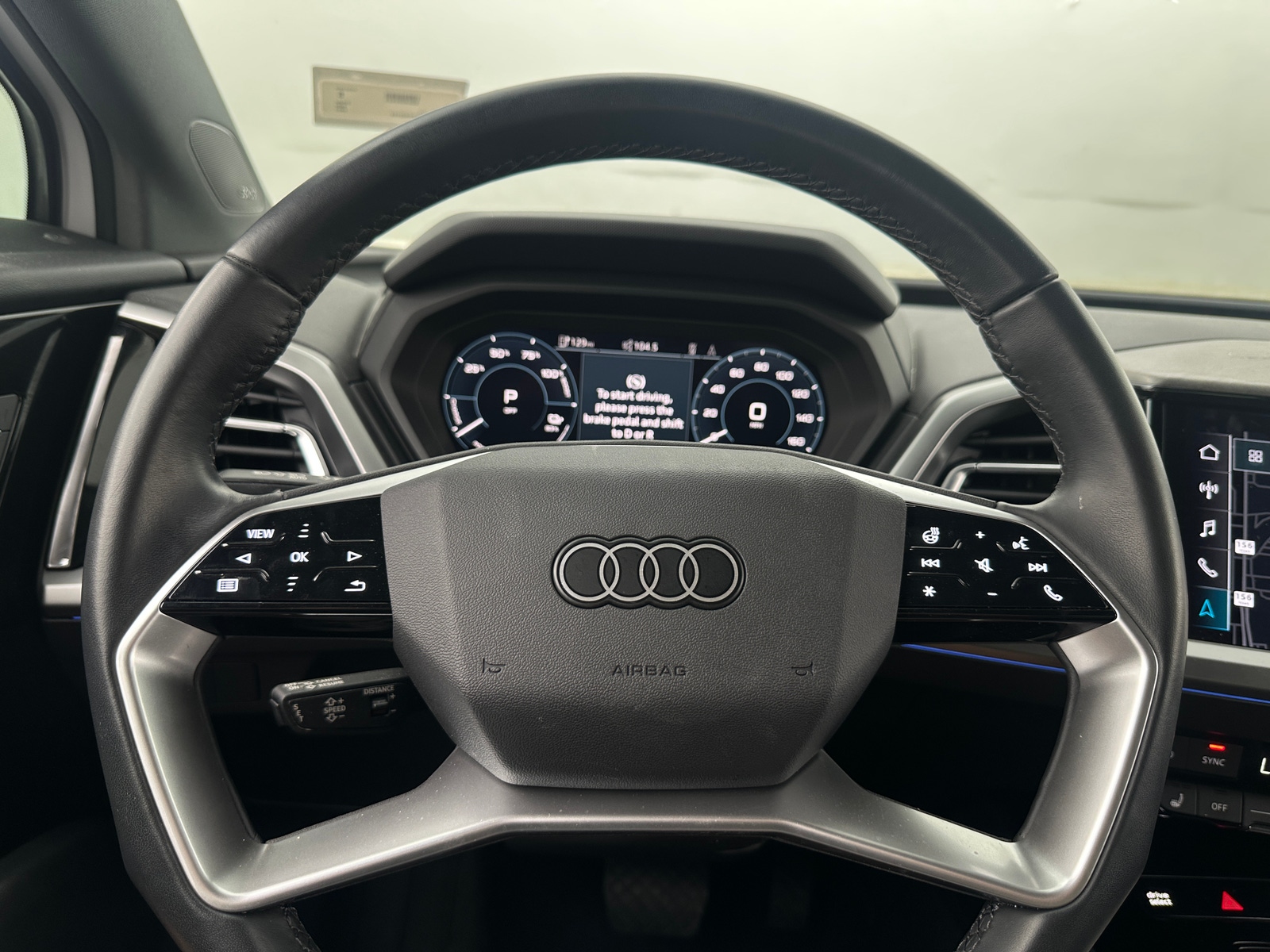 Thumbnail: 2023 Audi Q4 e-tron - 4