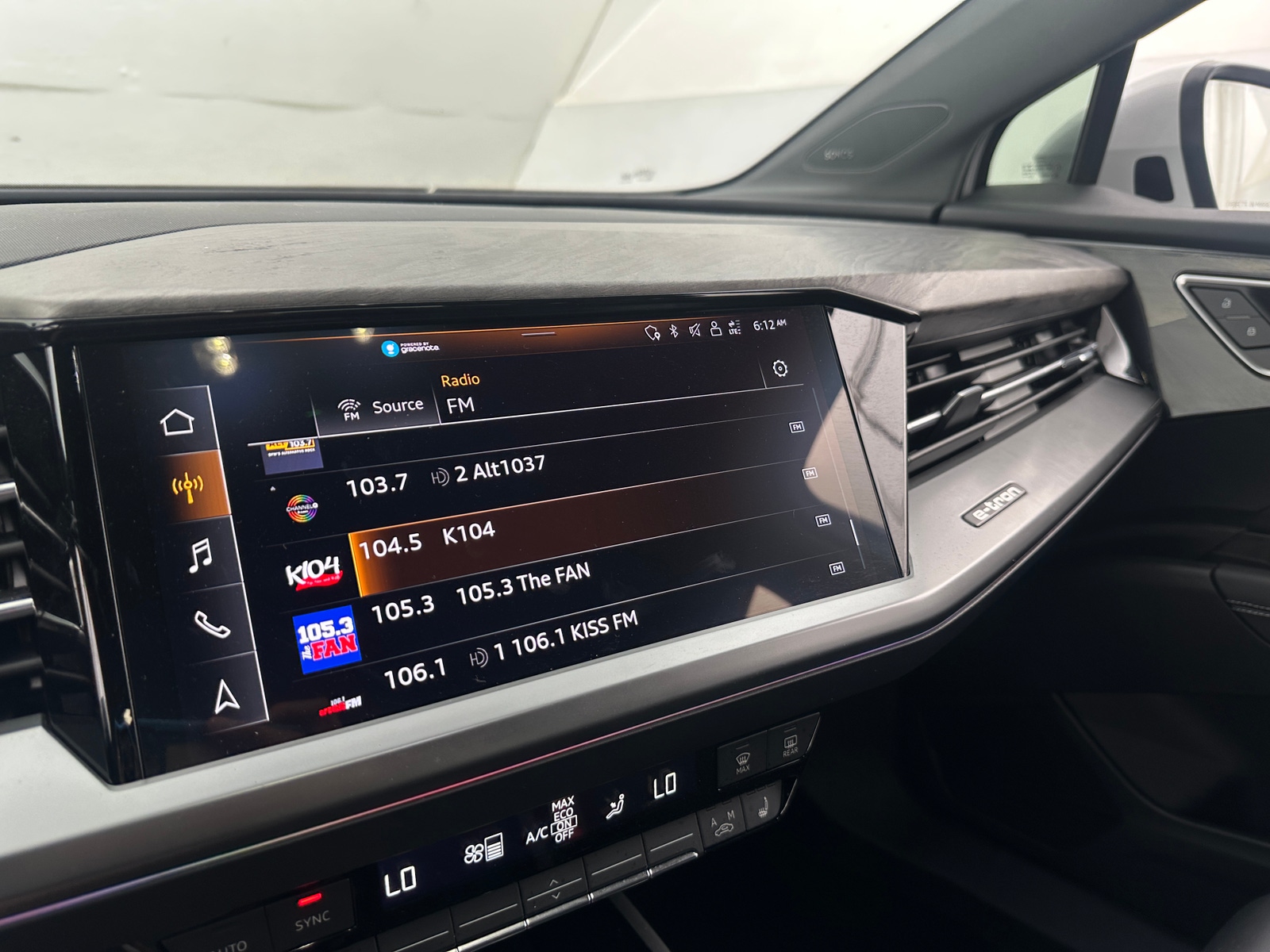 Thumbnail: 2023 Audi Q4 e-tron - 3