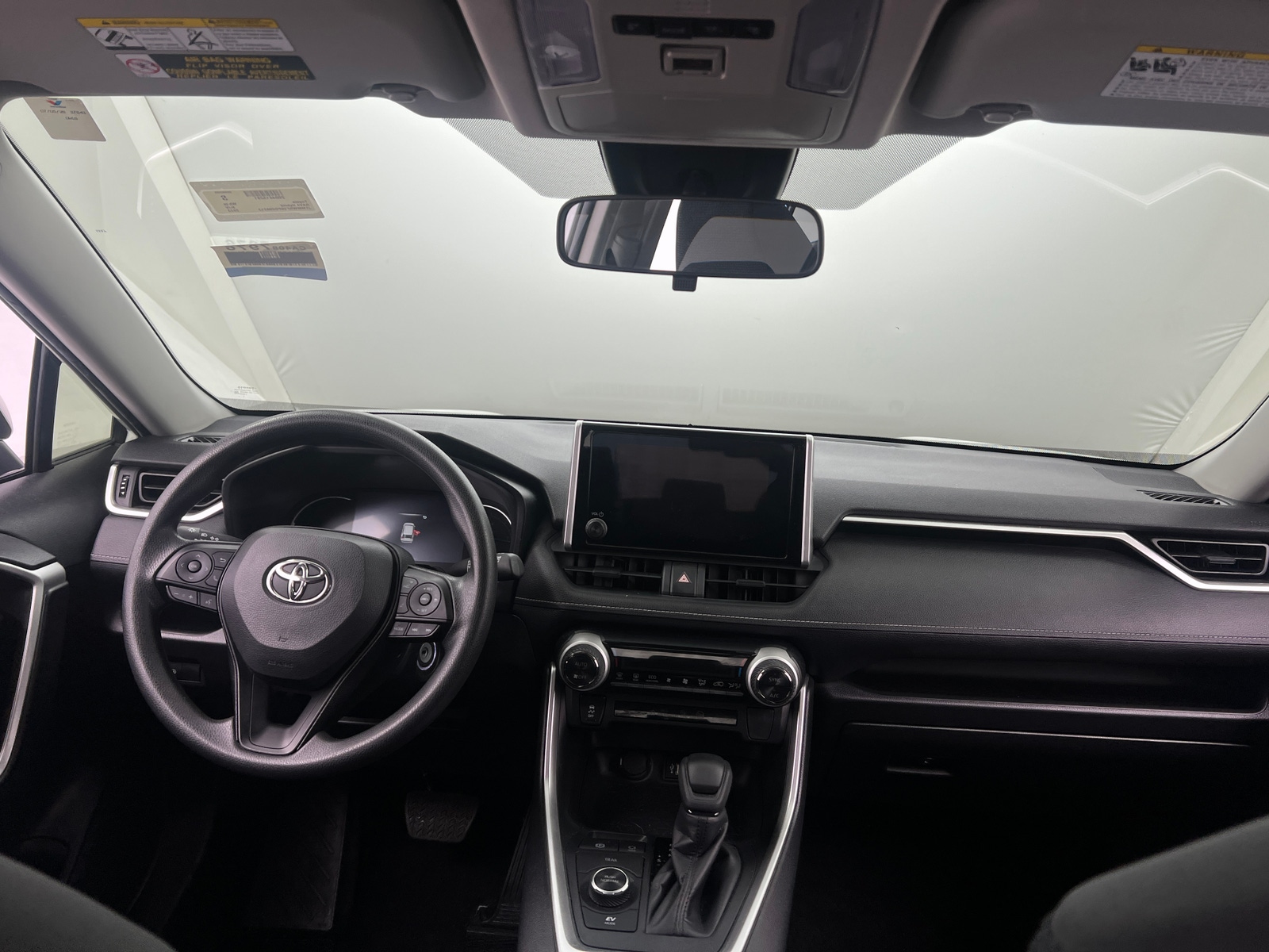 Thumbnail: 2023 Toyota RAV4 - 3