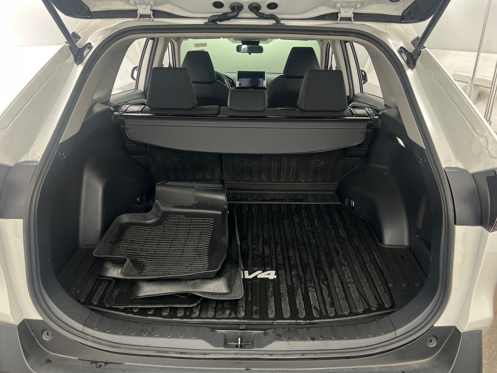 Thumbnail: 2023 Toyota RAV4 - 7