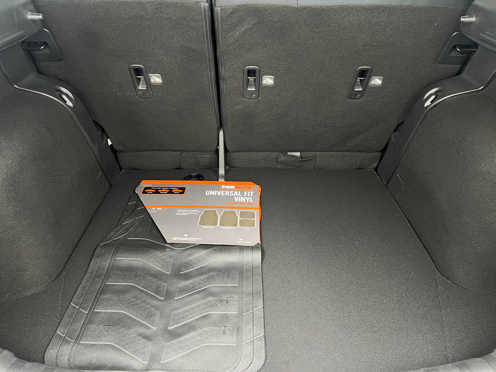 Thumbnail: 2018 Nissan Kicks - 7