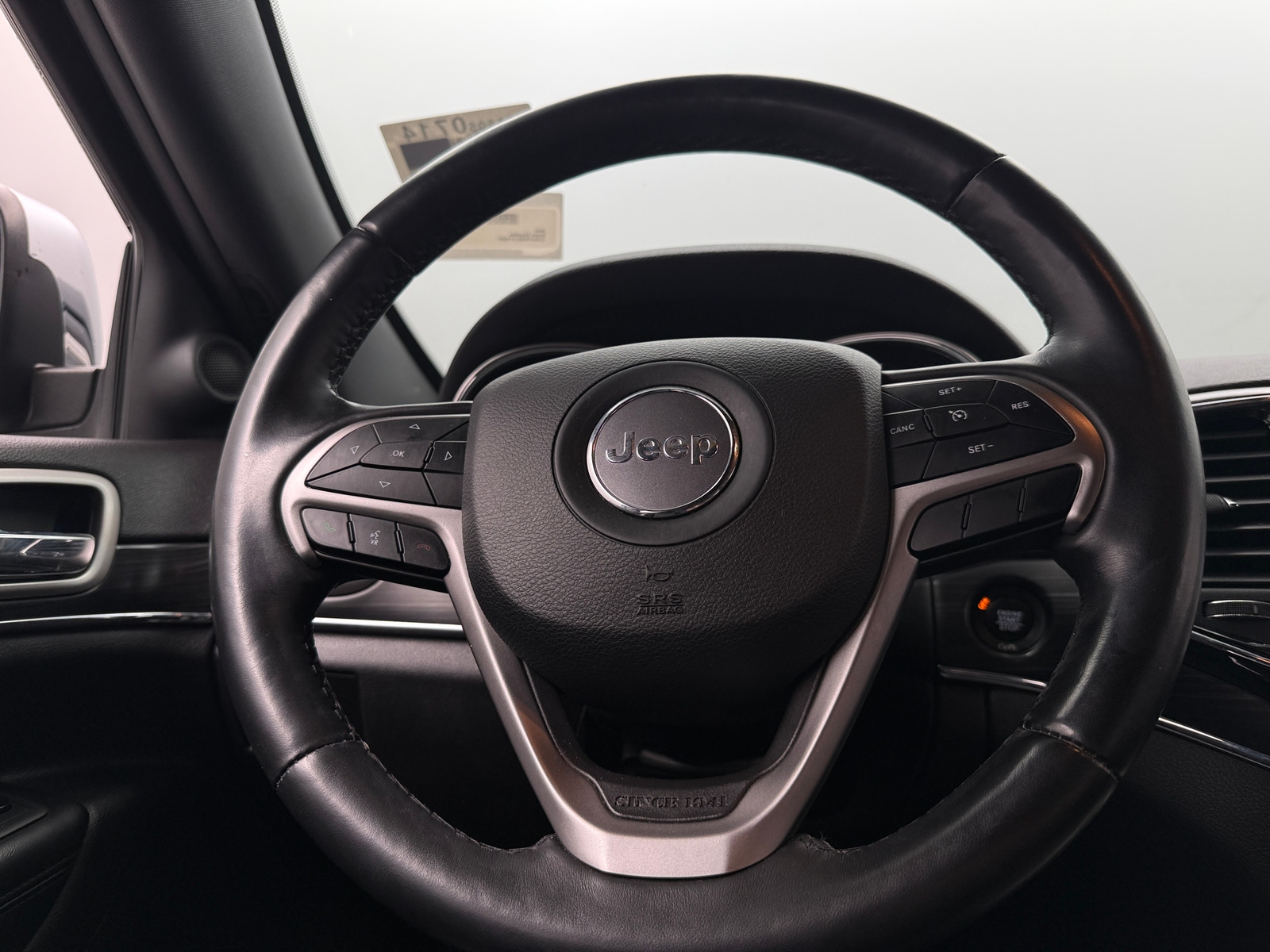 Thumbnail: 2020 Jeep Grand Cherokee - 4