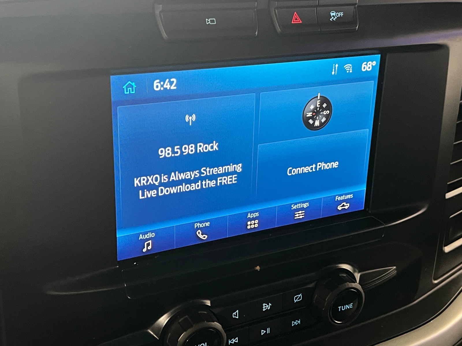 Thumbnail: 2022 Ford Econoline - 4