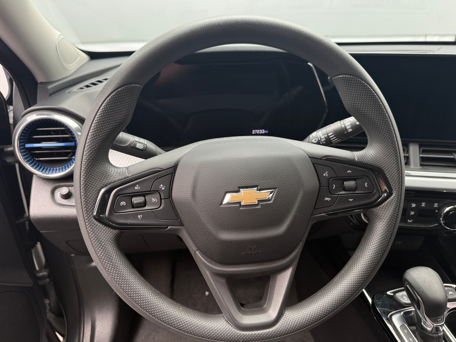 Thumbnail: 2025 Chevrolet Trax - 5