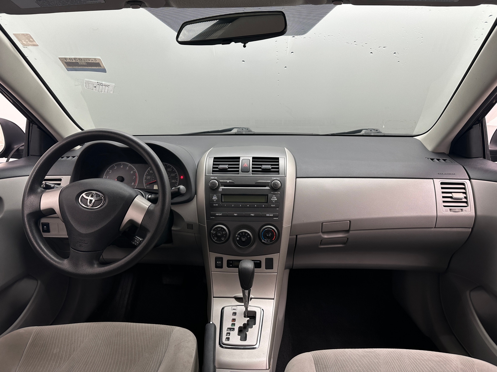 Thumbnail: 2011 Toyota Corolla - 3