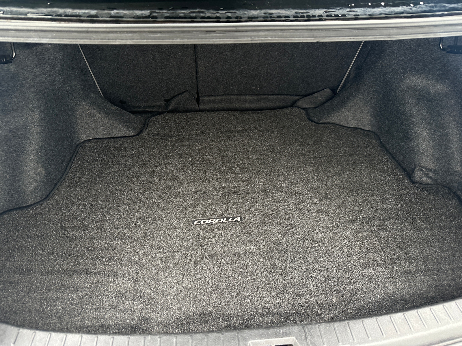 Thumbnail: 2011 Toyota Corolla - 7