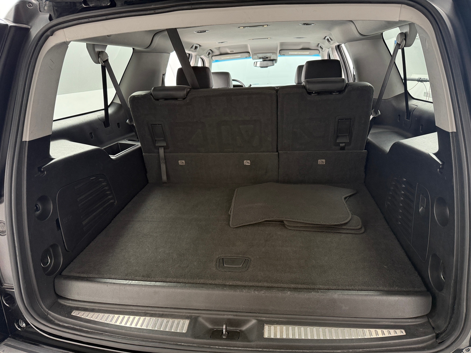 Thumbnail: 2019 Chevrolet Suburban - 6