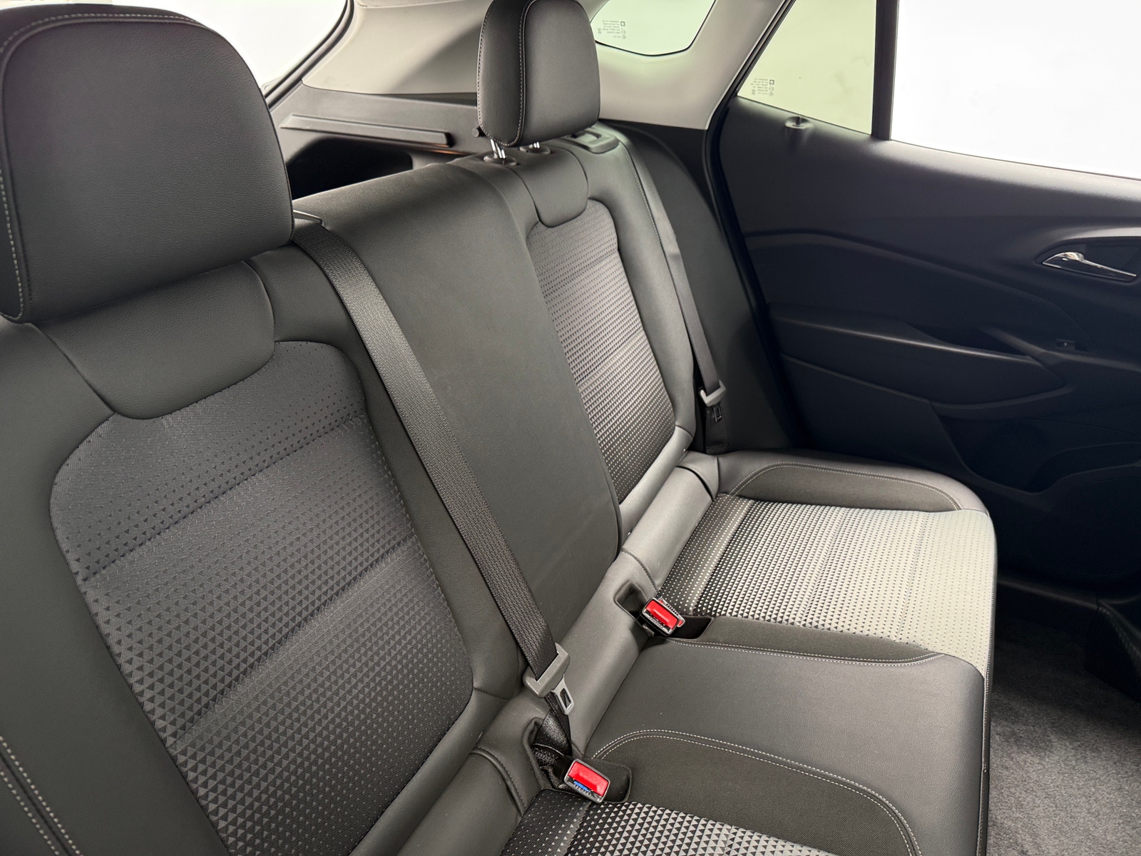 Thumbnail: 2025 Chevrolet Trax - 6