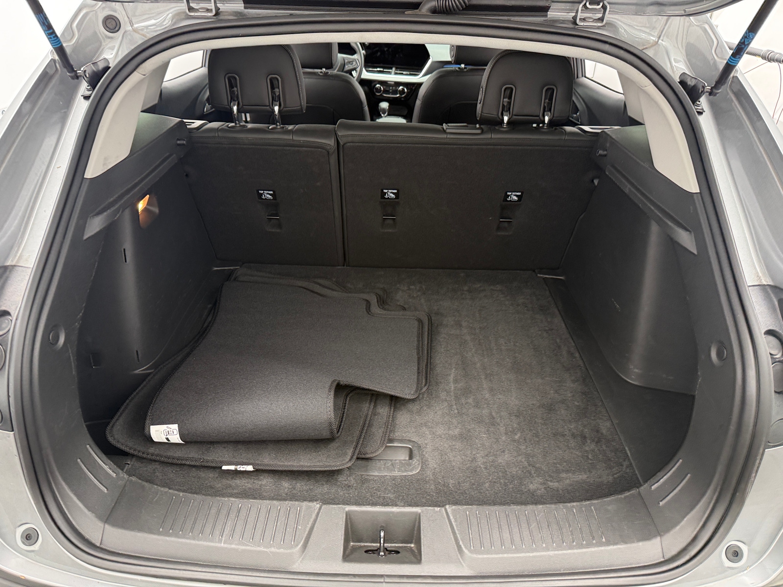 Thumbnail: 2025 Chevrolet Trax - 7