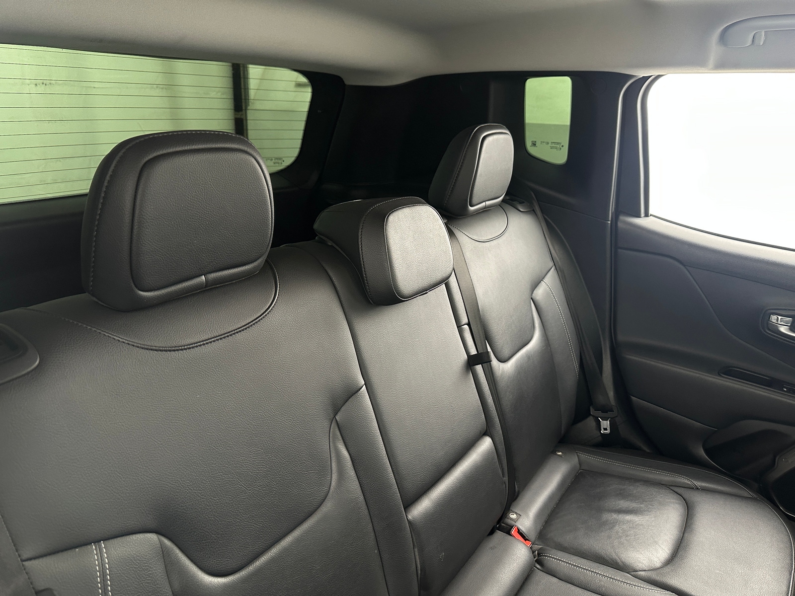 Thumbnail: 2018 Jeep Renegade - 5