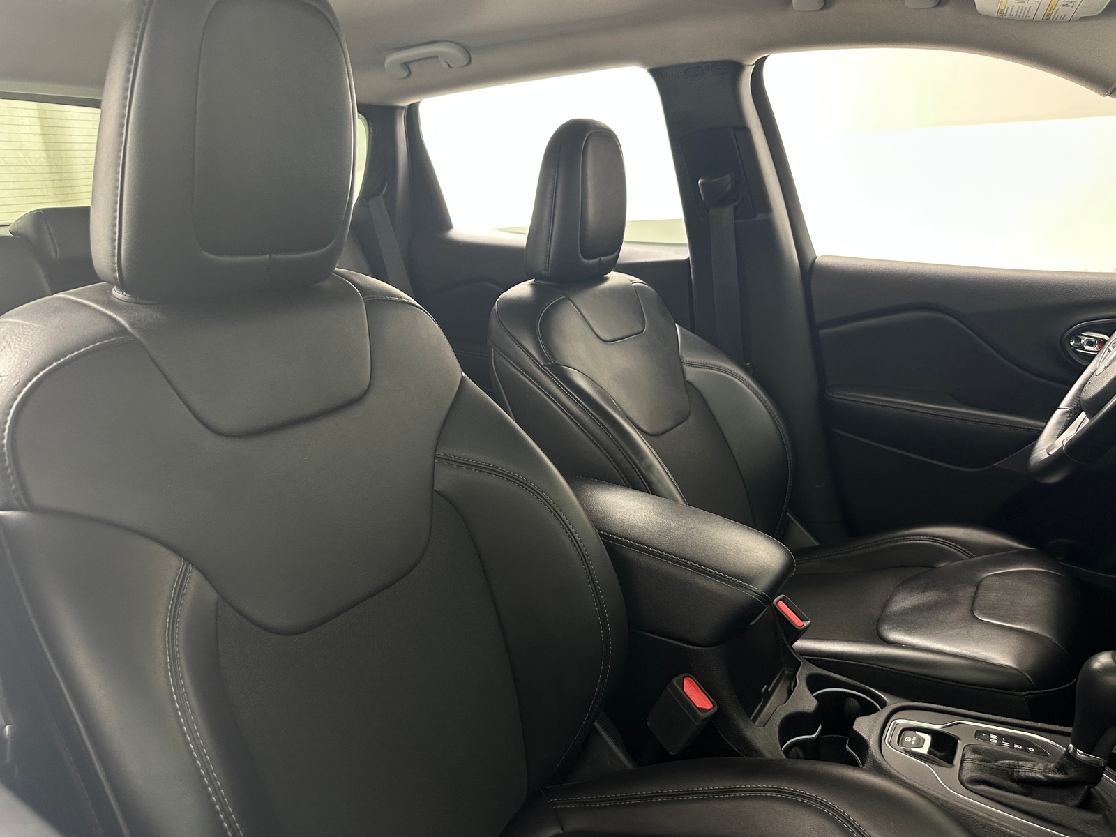 Thumbnail: 2019 Jeep Cherokee - 2