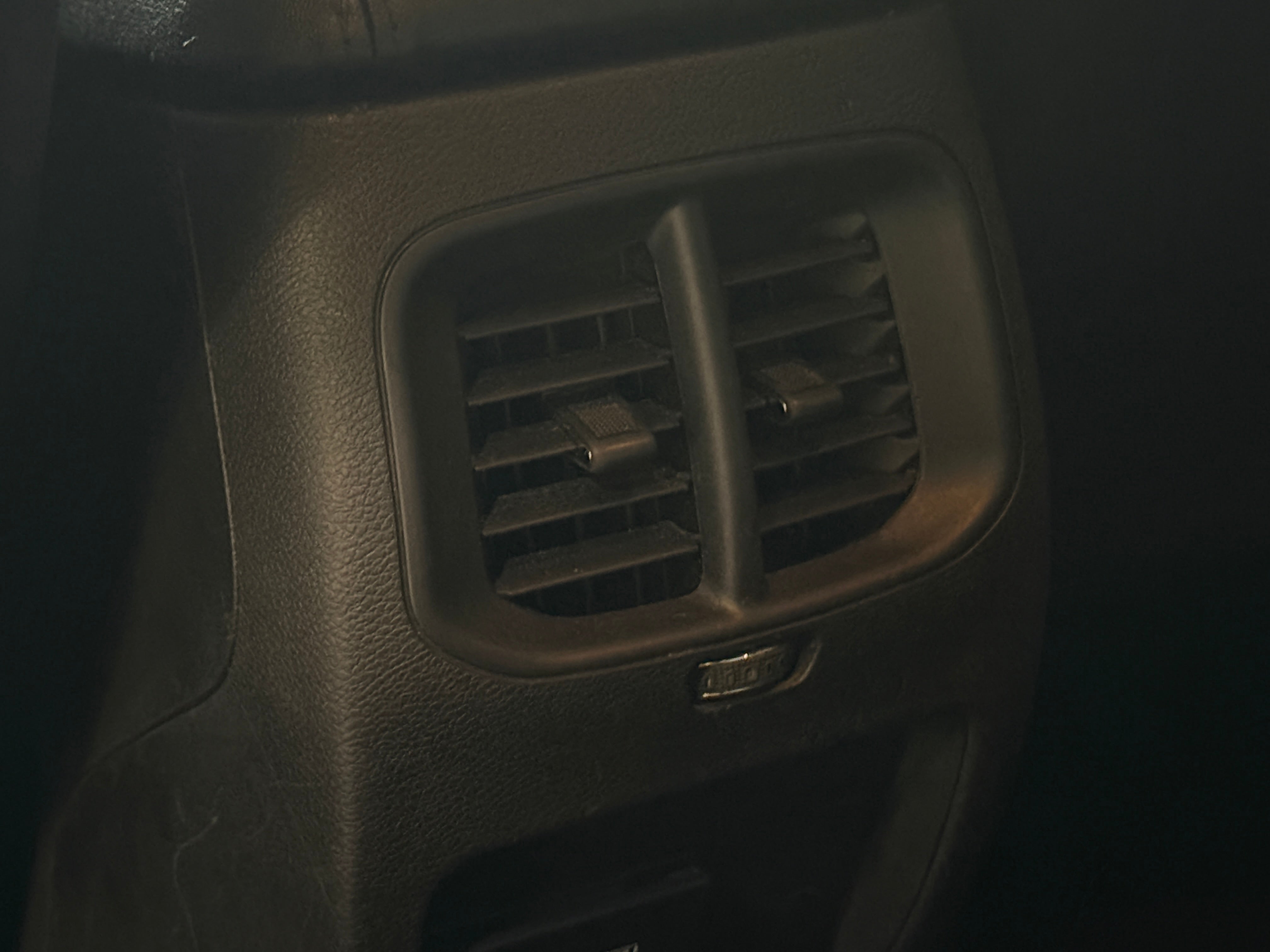 2019 Jeep Cherokee Latitude Plus - Photo 10