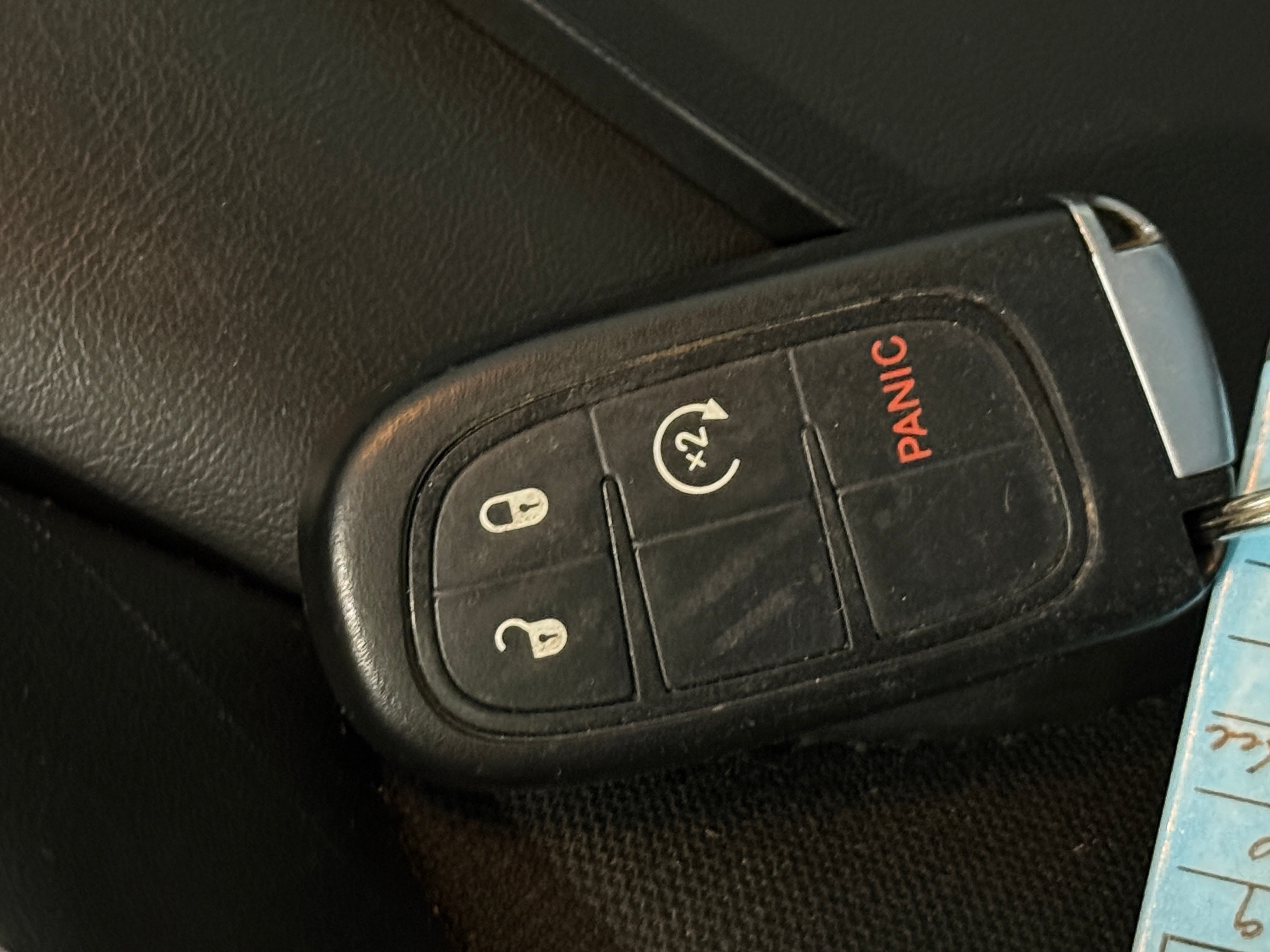 2019 Jeep Cherokee Latitude Plus - Photo 11