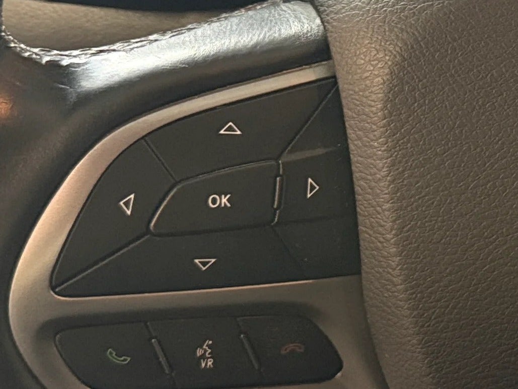 2019 Jeep Cherokee Latitude Plus - Photo 17
