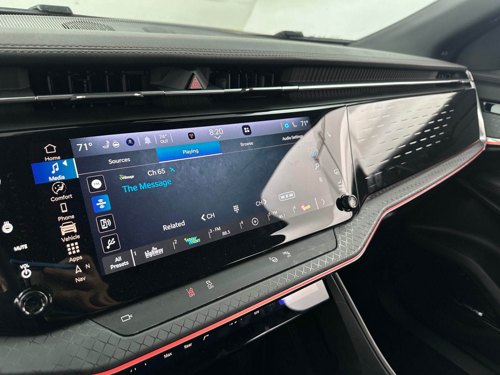 Thumbnail: 2025 Jeep Wagoneer S - 3