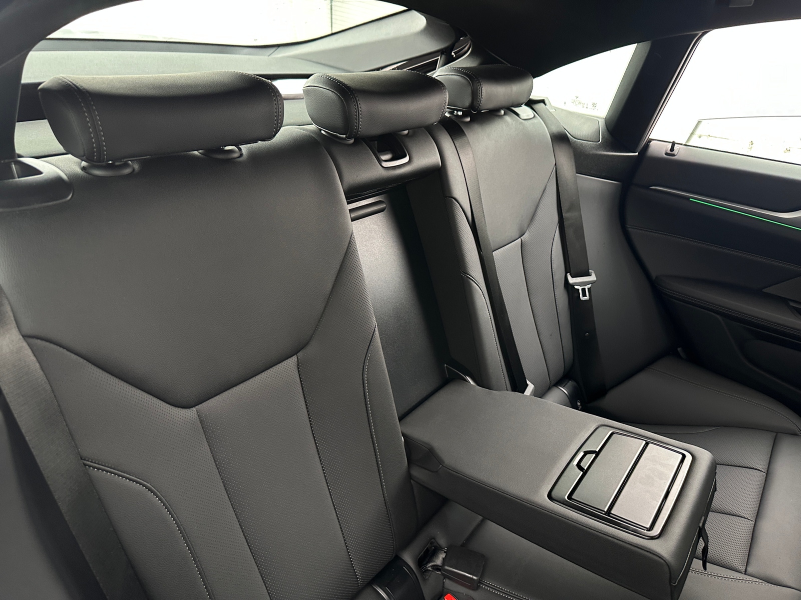 Thumbnail: 2025 BMW 4 Series - 5