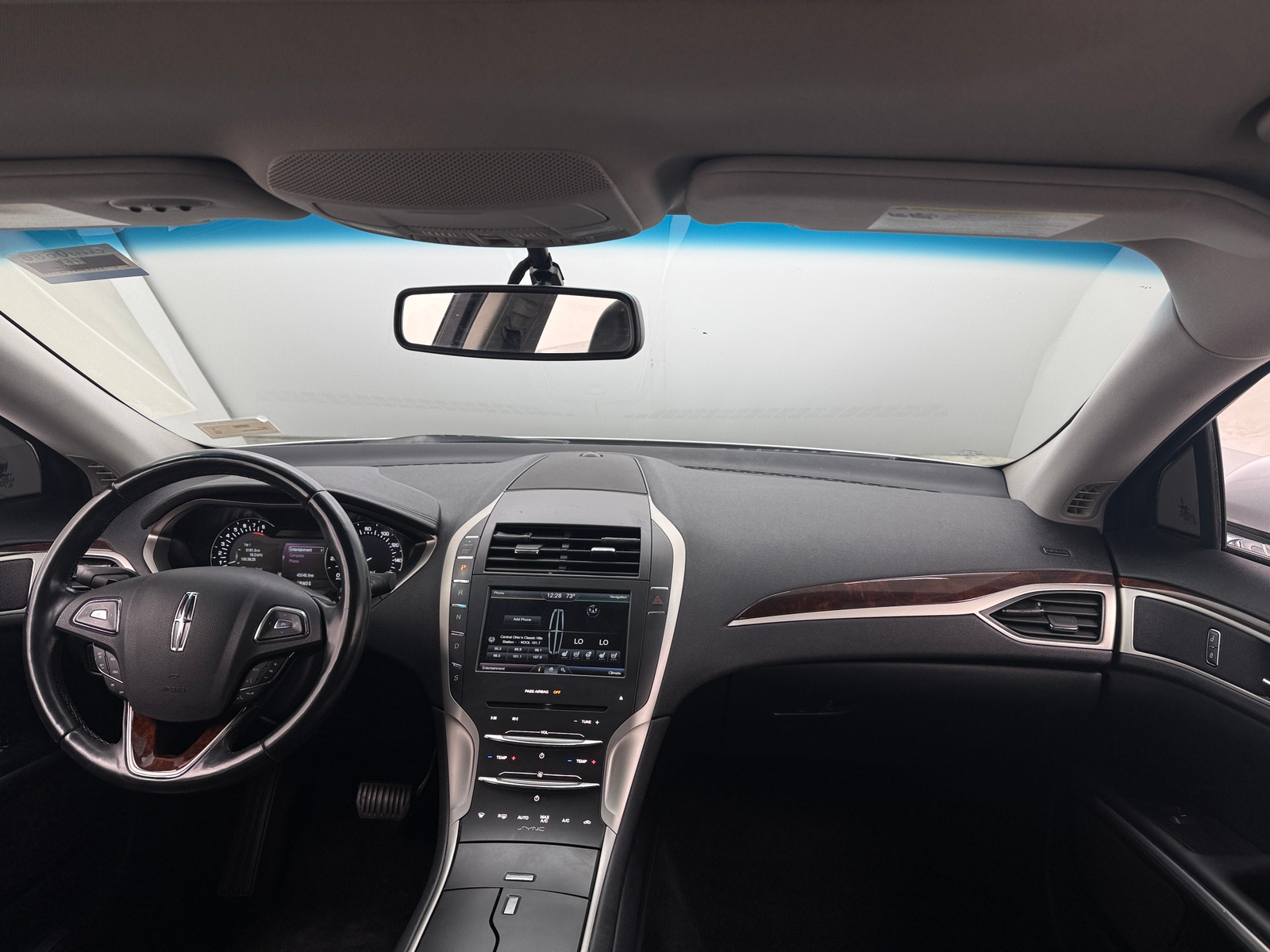 Thumbnail: 2016 Lincoln MKZ - 2