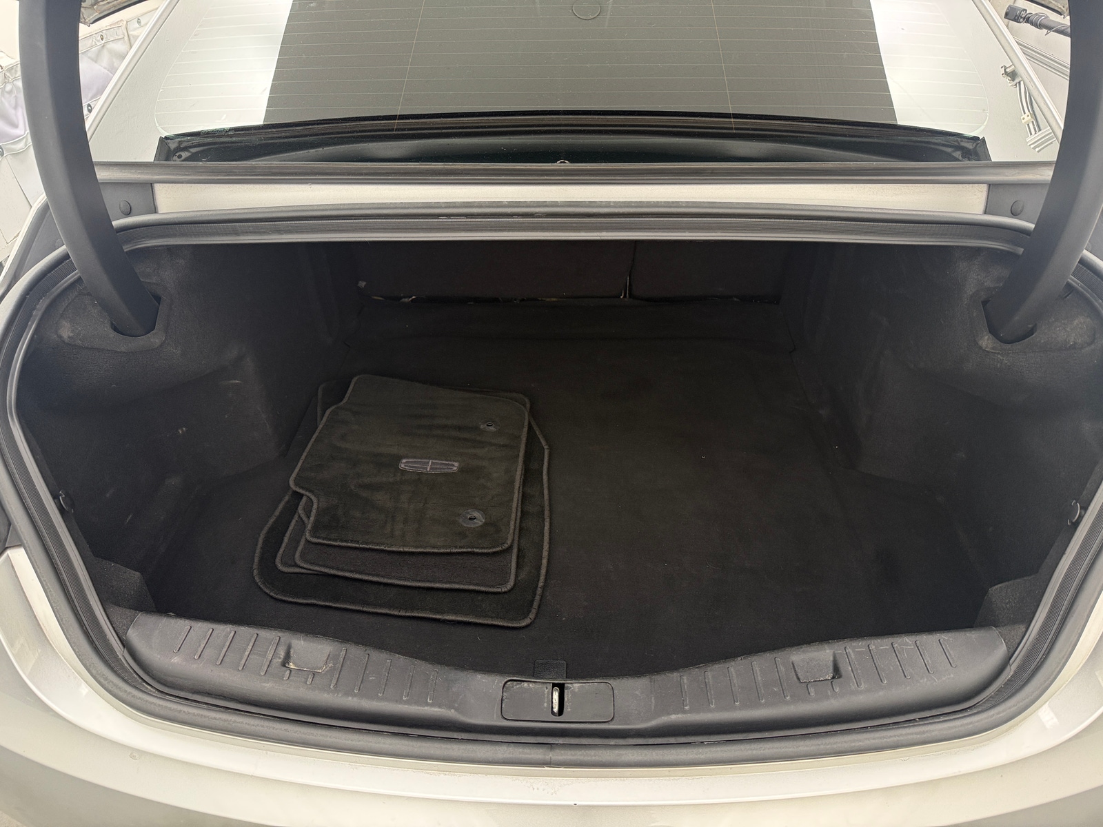 Thumbnail: 2016 Lincoln MKZ - 6