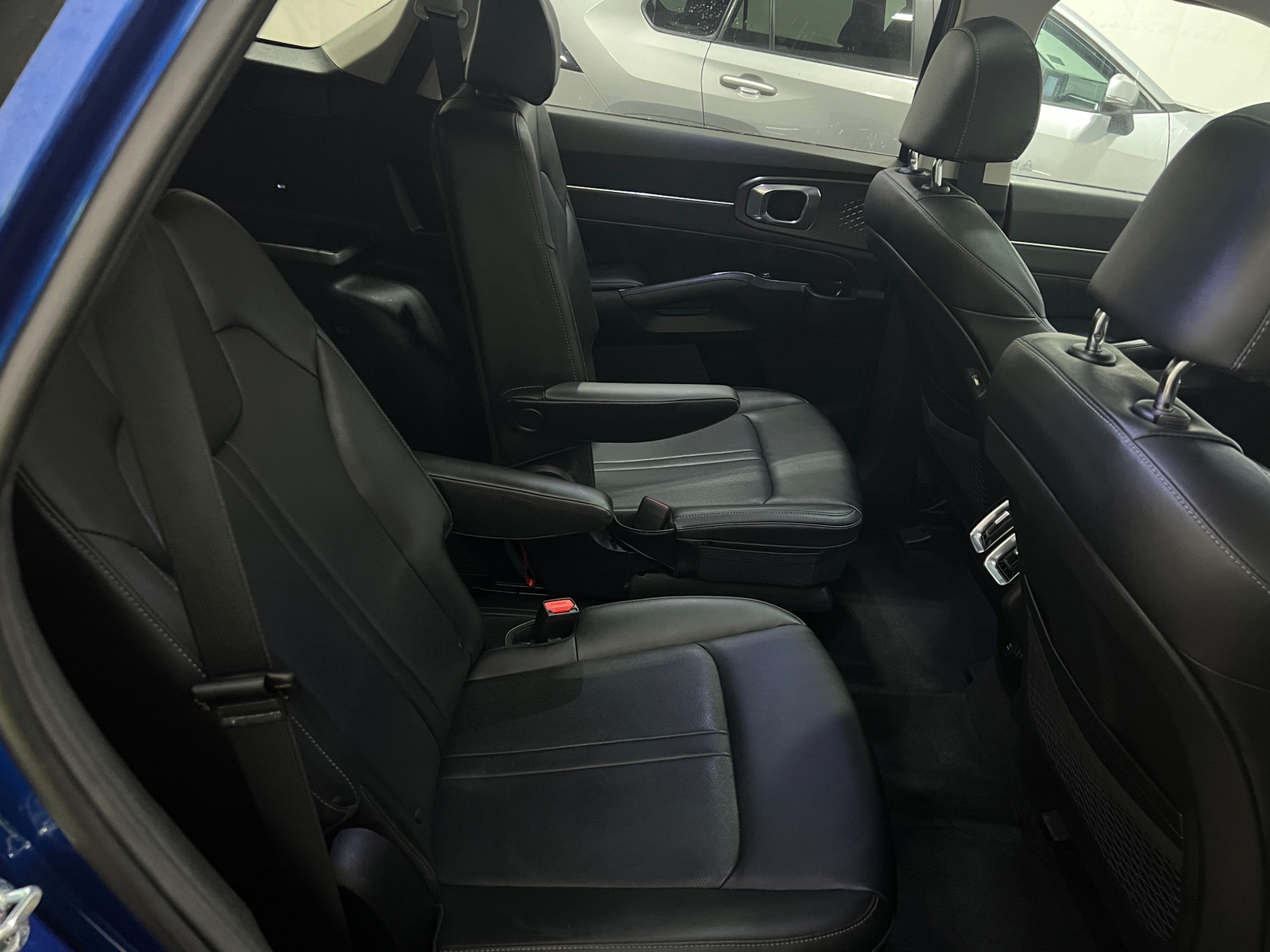 Thumbnail: 2022 Kia Sorento - 5