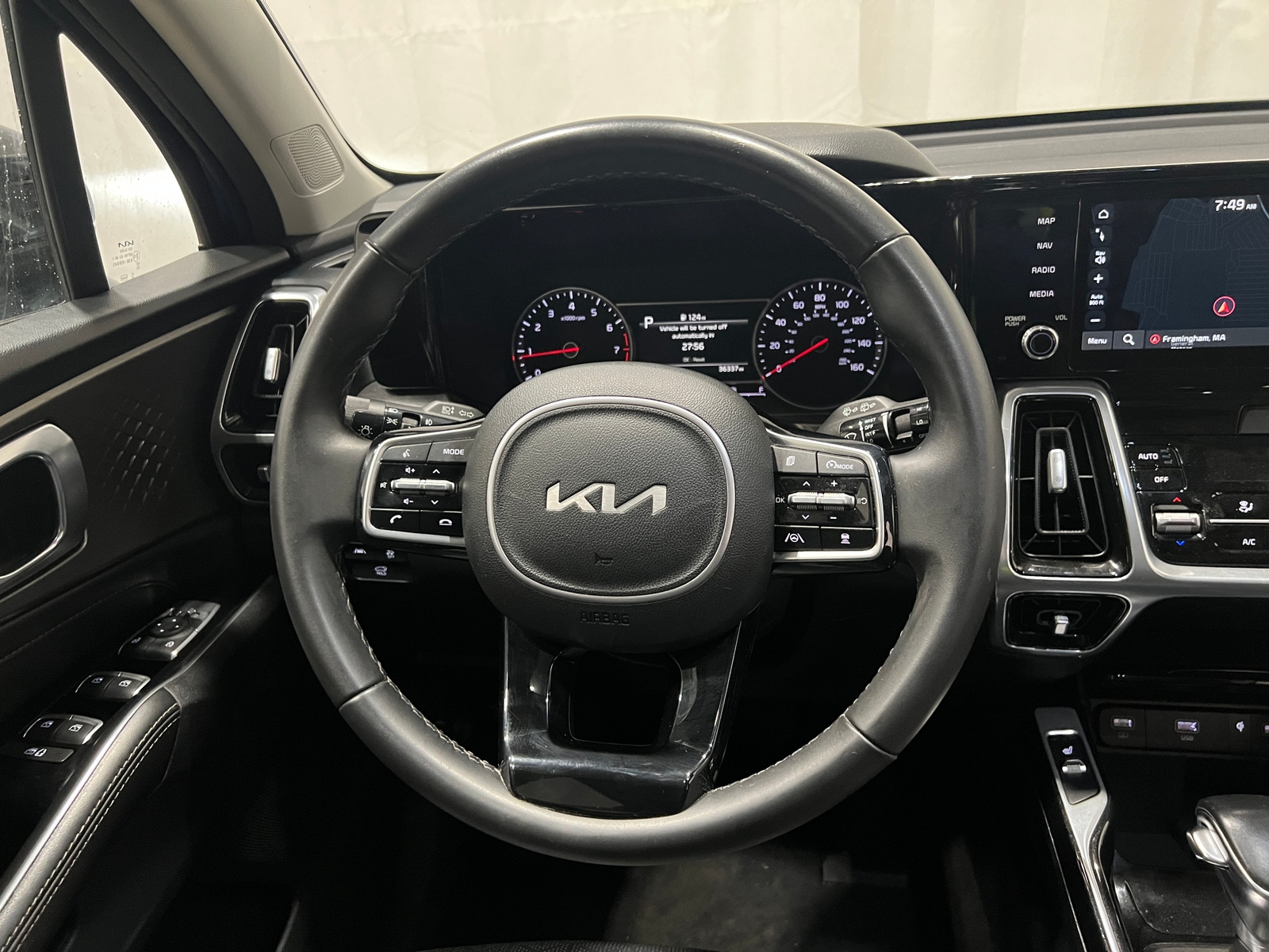 Thumbnail: 2022 Kia Sorento - 4