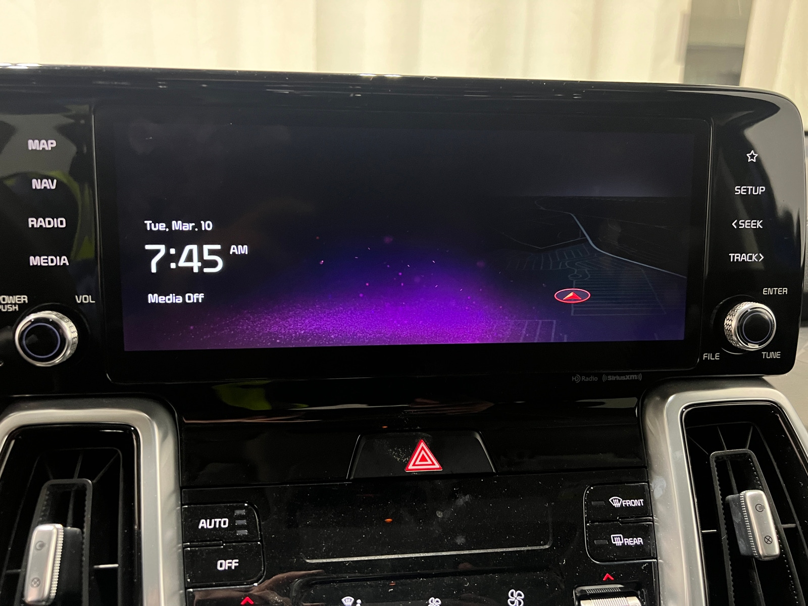 Thumbnail: 2022 Kia Sorento - 3