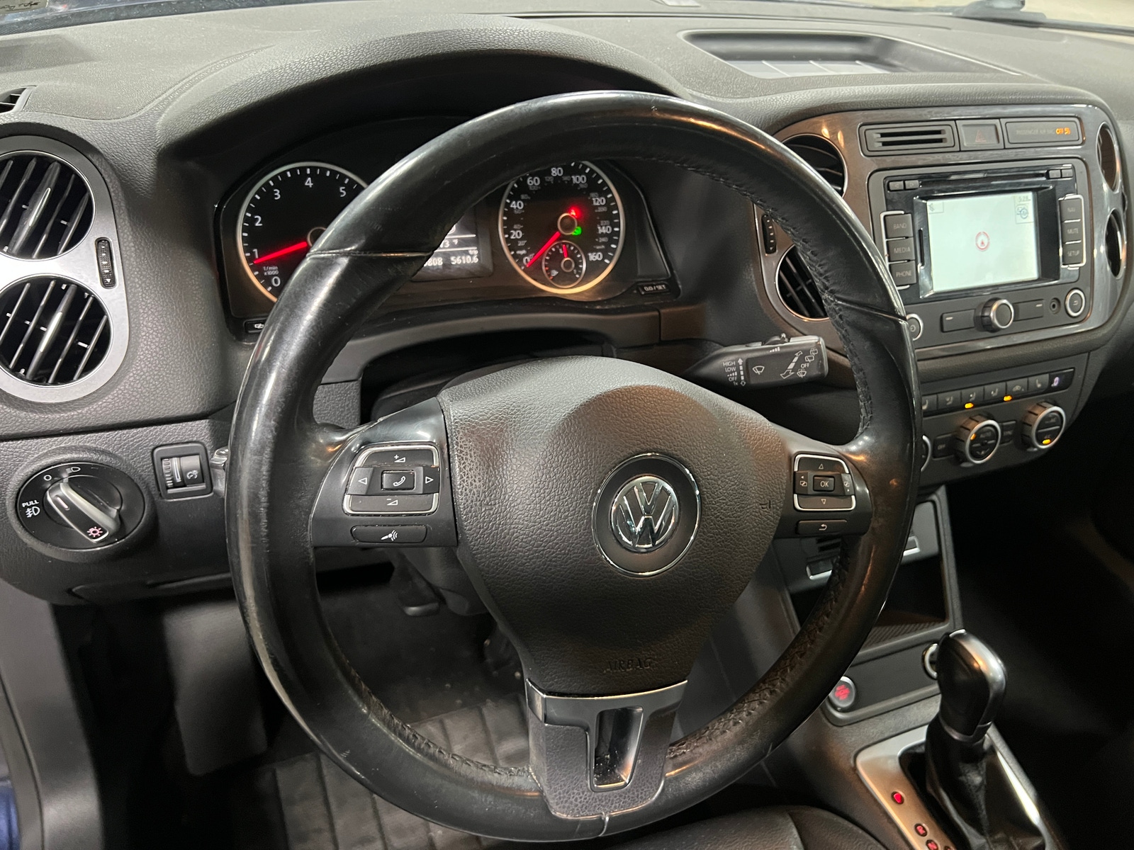 Thumbnail: 2015 Volkswagen Tiguan - 5