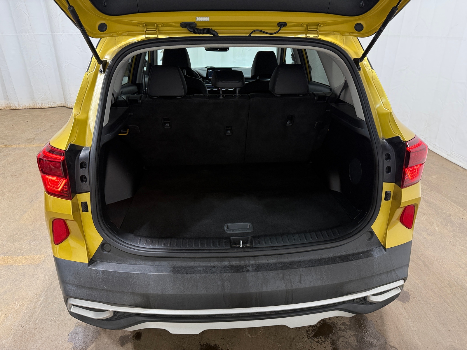 Thumbnail: 2021 Kia Seltos - 6