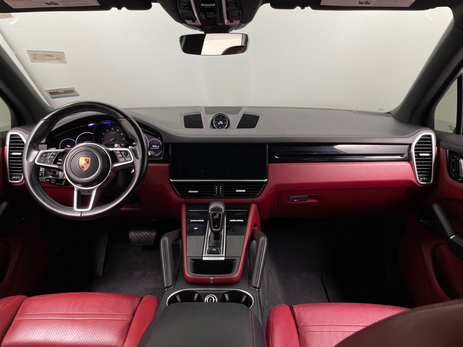 Thumbnail: 2019 Porsche Cayenne - 3