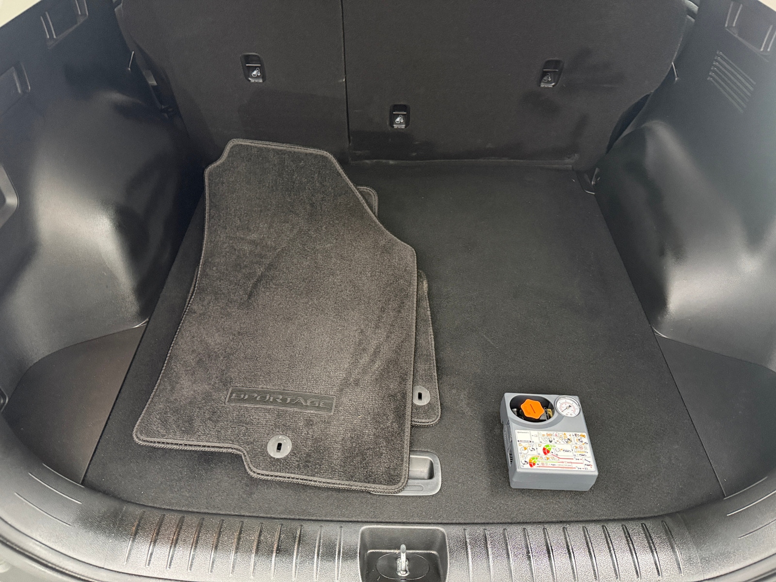 Thumbnail: 2023 Kia Sportage - 7