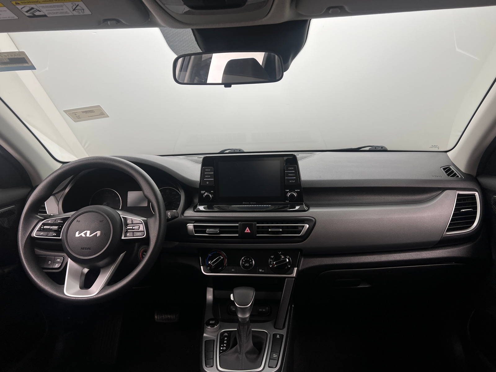 Thumbnail: 2022 Kia Seltos - 3